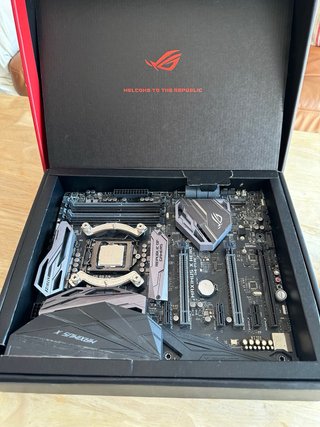 ASUS ROG Maximus X Hero WiFi + RAM + i7-8700