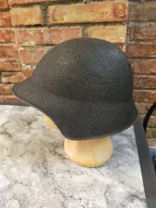 Casco suizo militar