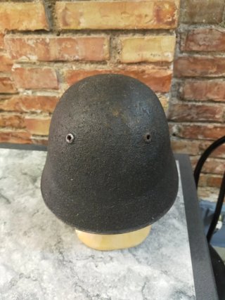 Casco suizo militar