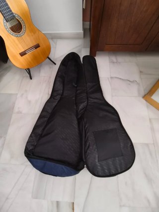 Guitarra española Admira Alba + Funda + Soporte