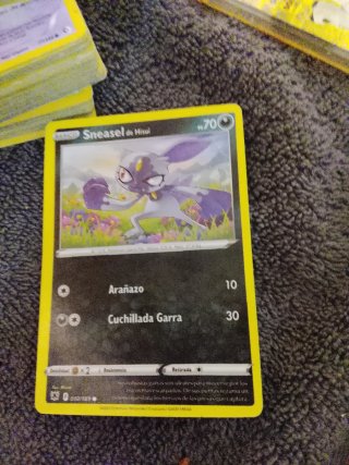 Carta Pokémon Pikachu V Dorada