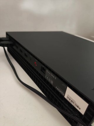 Xbox One X Negra