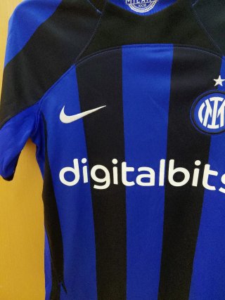 Camiseta Oficial Inter de Milan Talla 6/8 años.