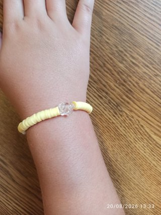 Pulseras de gomas y hilo hechas a mano