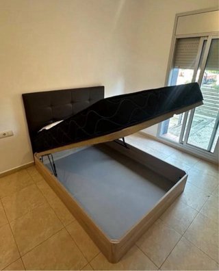 Letto matrimoniale con contenitore