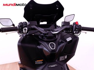 YAMAHA T-MAX 560 TECH MAX