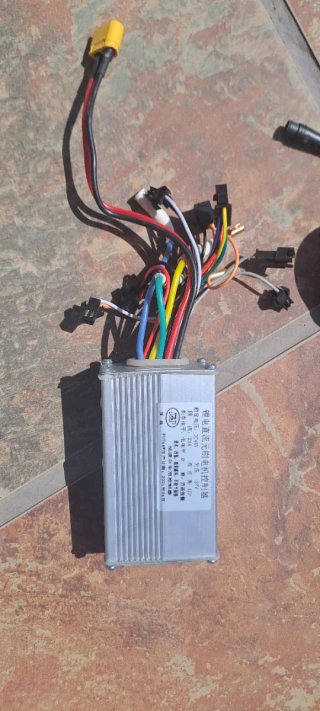 Batería, controlador, motor y acelerador