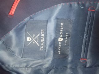 Traje azul Álvaro Moreno