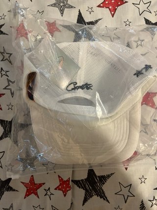 Gorra Corteiz Blanca Estrellas