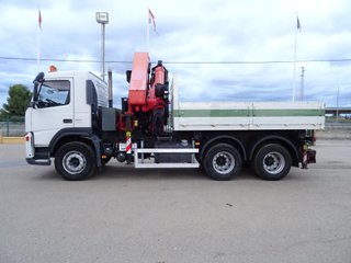 Volvo FM 360-CAMIONES CON GRUA