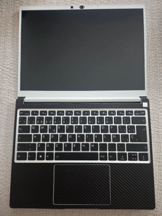 Portátil Framework 13 7840U (Sin RAM/SSD)