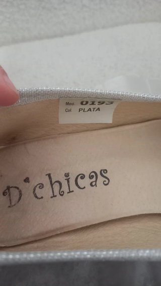 Zapatos plateados D'Chicas
