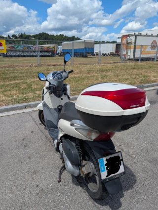 Honda SH 125 Scooter Blanca 2007