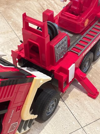Camión Bomberos Bruder MAN con Escalera