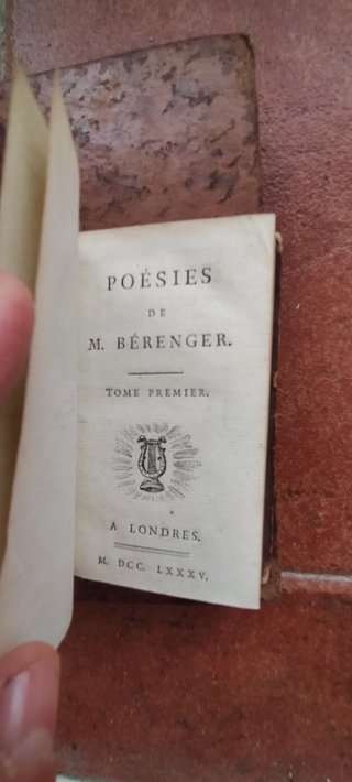 Libros antiguos. Tres libros del siglo XVIII.
