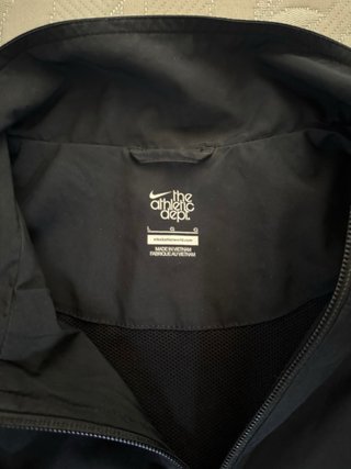 Chaqueta Deportiva Nike Negra Rayas