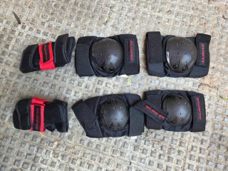 Patines Oxelo Talla 30-32 REGALO:  Protección y bo