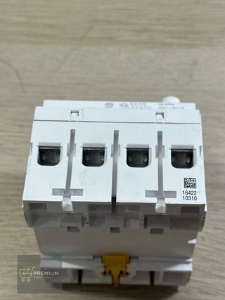 Schneider Electric A9Z01440 Disyuntor de Corriente
