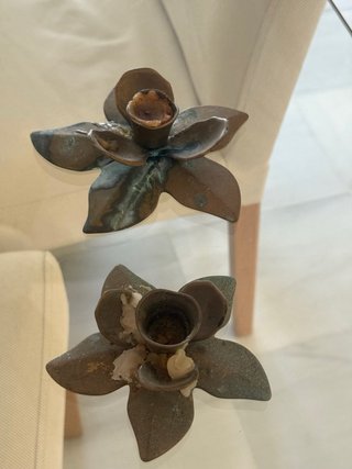 Conjunto portavelas de bronce