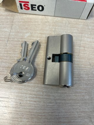 Cilindro Cromo ISEO F5 60x30