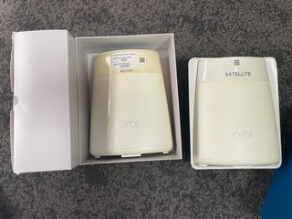 Sistema WiFi Mesh Orbi RBK40 Tribanda