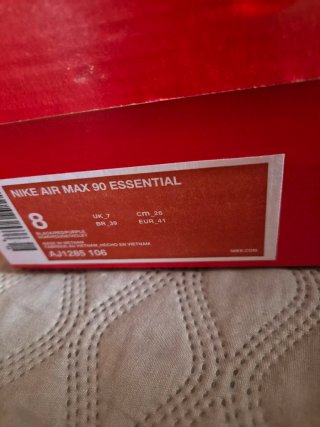 Zapatillas Nike Blancas y Rojas