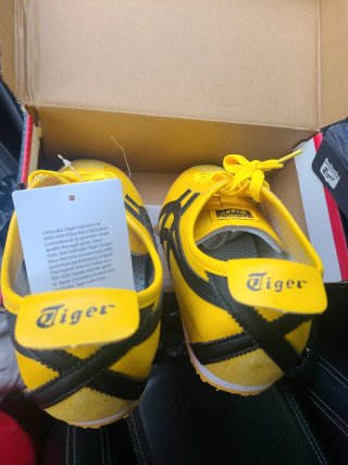 Tênis Asics Tiger Amarelo e Preto