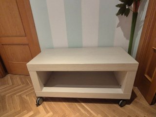 Mueble TV con ruedas