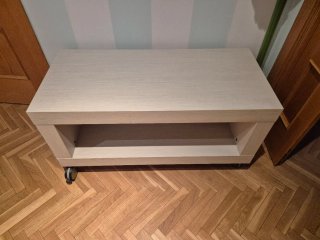 Mueble TV con ruedas