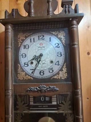 Reloj de pared antiguo es cucho oferta