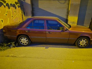 Mercedes-Benz Clase E 1993