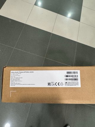 Portátil Samsung Galaxy Book4
