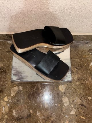 Sandalias MNG Negras
