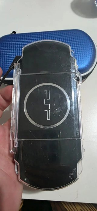PSP 3004 Negra + Accesorios