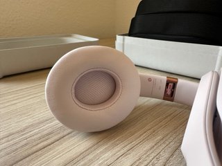 Beats Solo 4 Rosa — Como nuevos + garantía Apple