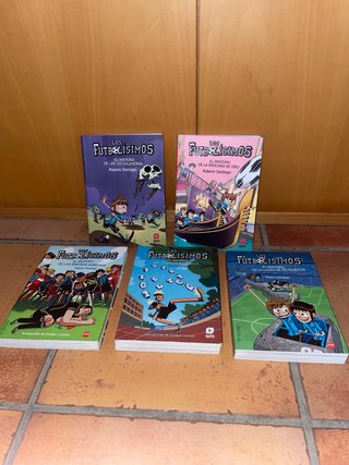 Lote 5 libros Los Futbolísimos Roberto Santiago