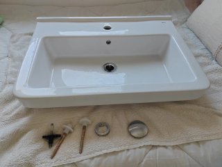 Lavabo Roca blanco con grifo