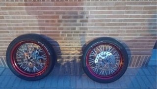 Rueda Supermotard