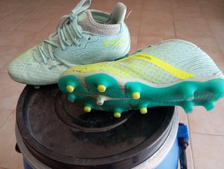 Botas fútbol niño T 35
