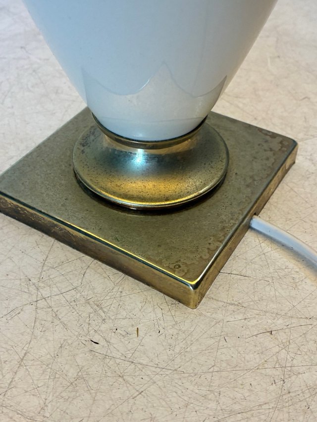 Lámpara de mesa vintage porcelana y metal