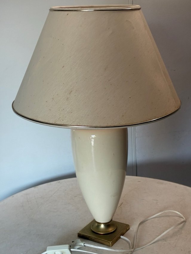 Lámpara de mesa vintage porcelana y metal