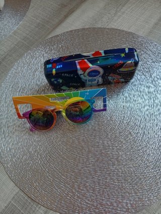 Gafas de sol infantiles con funda