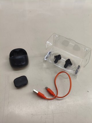 Auriculares inalámbricos JBL Tune Flex 2 con cancelación de ruido.