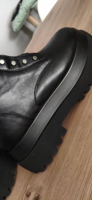 Botas Bosanova cremallera y tachuelas