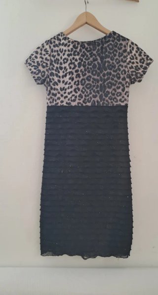 Vestido Ajustado Animal Print y Volantes T.S