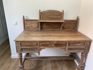 Escritorio madera maciza tallada