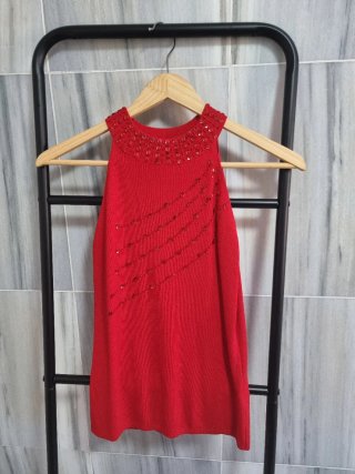 Conjunto dos piezas rojo con pedrería