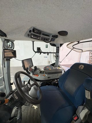 Tractor New Holland T7 270 Autocommand