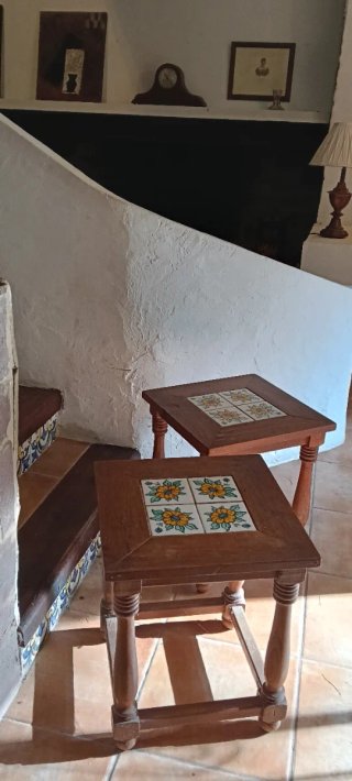 Mesas auxiliares madera y cerámica