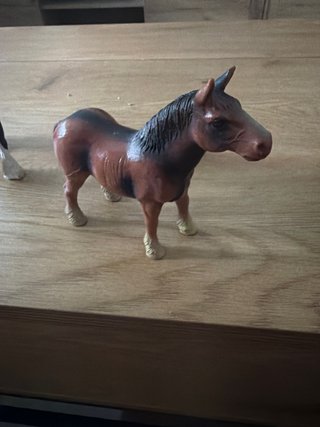 Figura caballo negro coleccionable